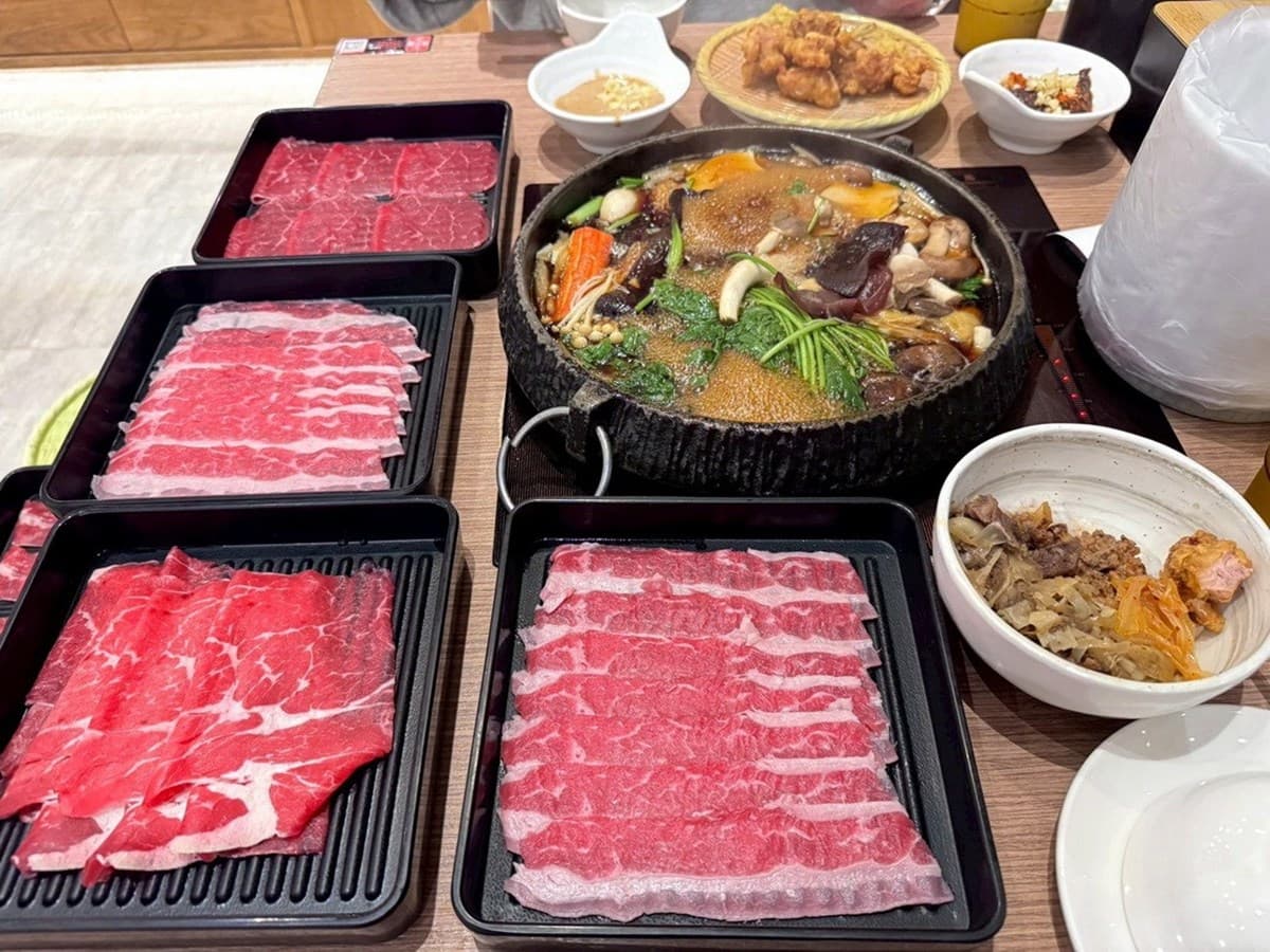 488元火鍋+炸雞吃到飽!4.7星「壽喜燒名店」現切牛肉海鮮、自助吧暢吃 488元火鍋+炸雞吃到飽!4.7星「壽喜燒名店」現切牛肉海鮮、自助吧暢吃