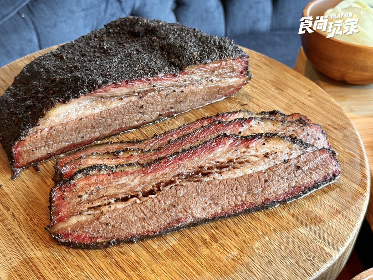 嘉義「預約困難BBQ」快閃台北!爽嗑巨無霸恐龍肋排,濃郁龍蝦麵激推必點 嘉義「預約困難BBQ」快閃台北!爽嗑巨無霸恐龍肋排,濃郁龍蝦麵激推必點