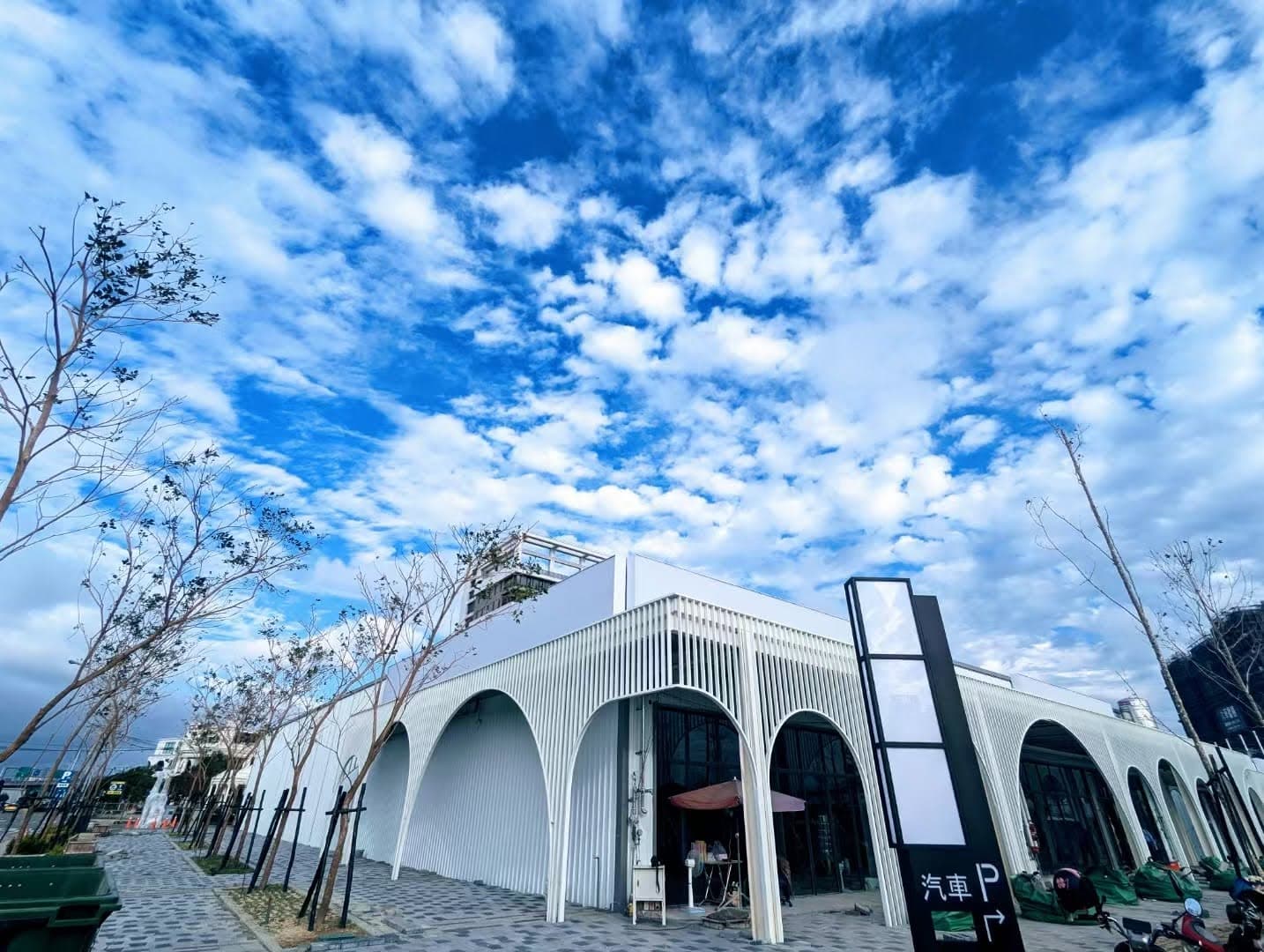 台中最新百貨將登場!搭高鐵、台鐵都能逛,逾800個品牌、24小時營業影城進駐 台中最新百貨將登場!搭高鐵、台鐵都能逛,逾800個品牌、24小時營業影城進駐