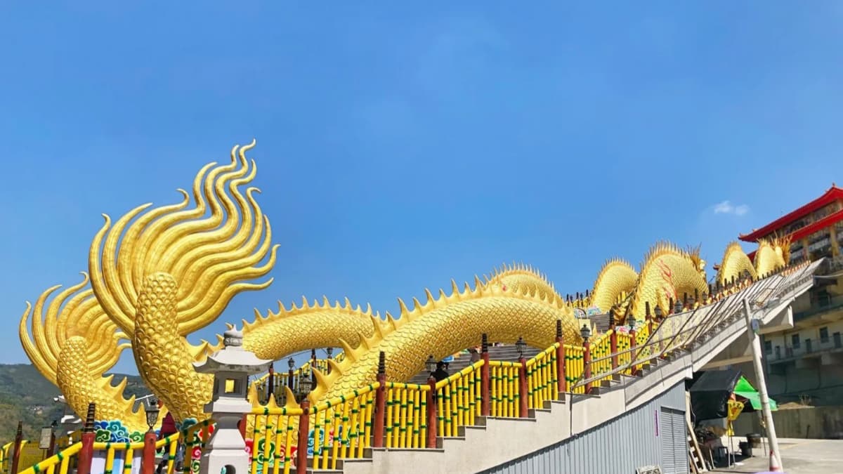 全台8大特色廟宇懶人包!80米黃金雙龍盤旋山林、海底龍宮、台版青瓦台一次收 全台8大特色廟宇懶人包!80米黃金雙龍盤旋山林、海底龍宮、台版青瓦台一次收
