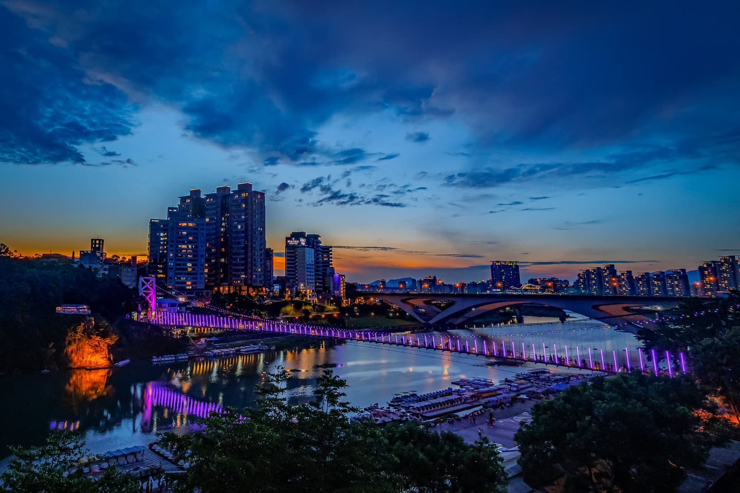 巨型小王子現身碧潭!必拍夢幻經典場景、領百元優惠券,還有市集、魔術表演 巨型小王子現身碧潭!必拍夢幻經典場景、領百元優惠券,還有市集、魔術表演