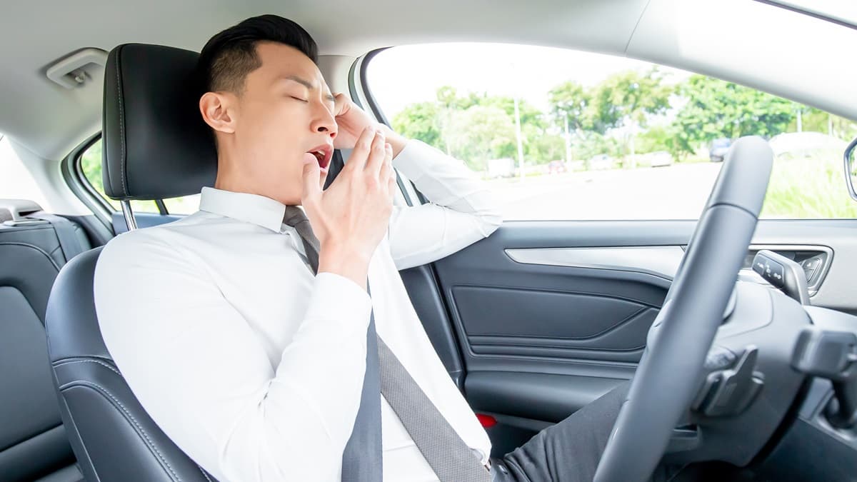 開車族注意!國道休息站睡覺「一覺起來竟被罰1200元」,高公局揭背後原因