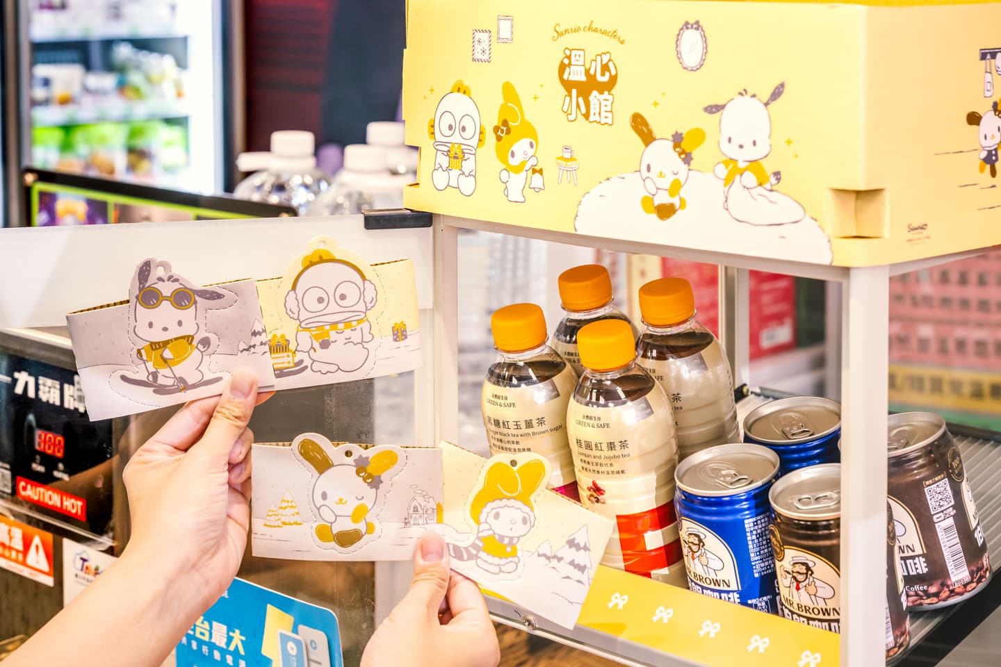 三麗鷗粉絲快衝全家!灰白版酷洛米、黑色Hello Kitty必收,價格、庫存查詢整理 三麗鷗粉絲快衝全家!灰白版酷洛米、黑色Hello Kitty必收,價格、庫存查詢整理
