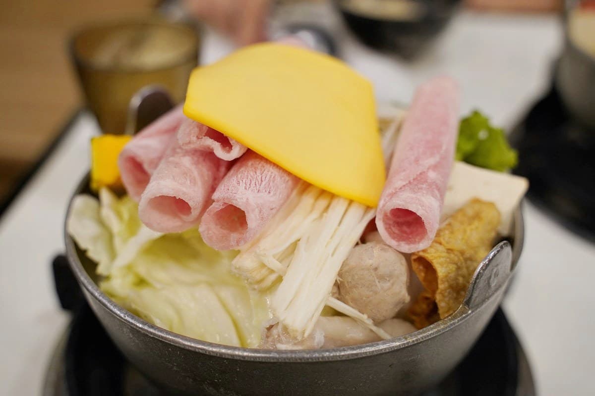 平價小火鍋170元起!8款自助吧滷肉飯、霜淇淋吃到飽,必嗑起司牛奶鍋 平價小火鍋170元起!8款自助吧滷肉飯、霜淇淋吃到飽,必嗑起司牛奶鍋