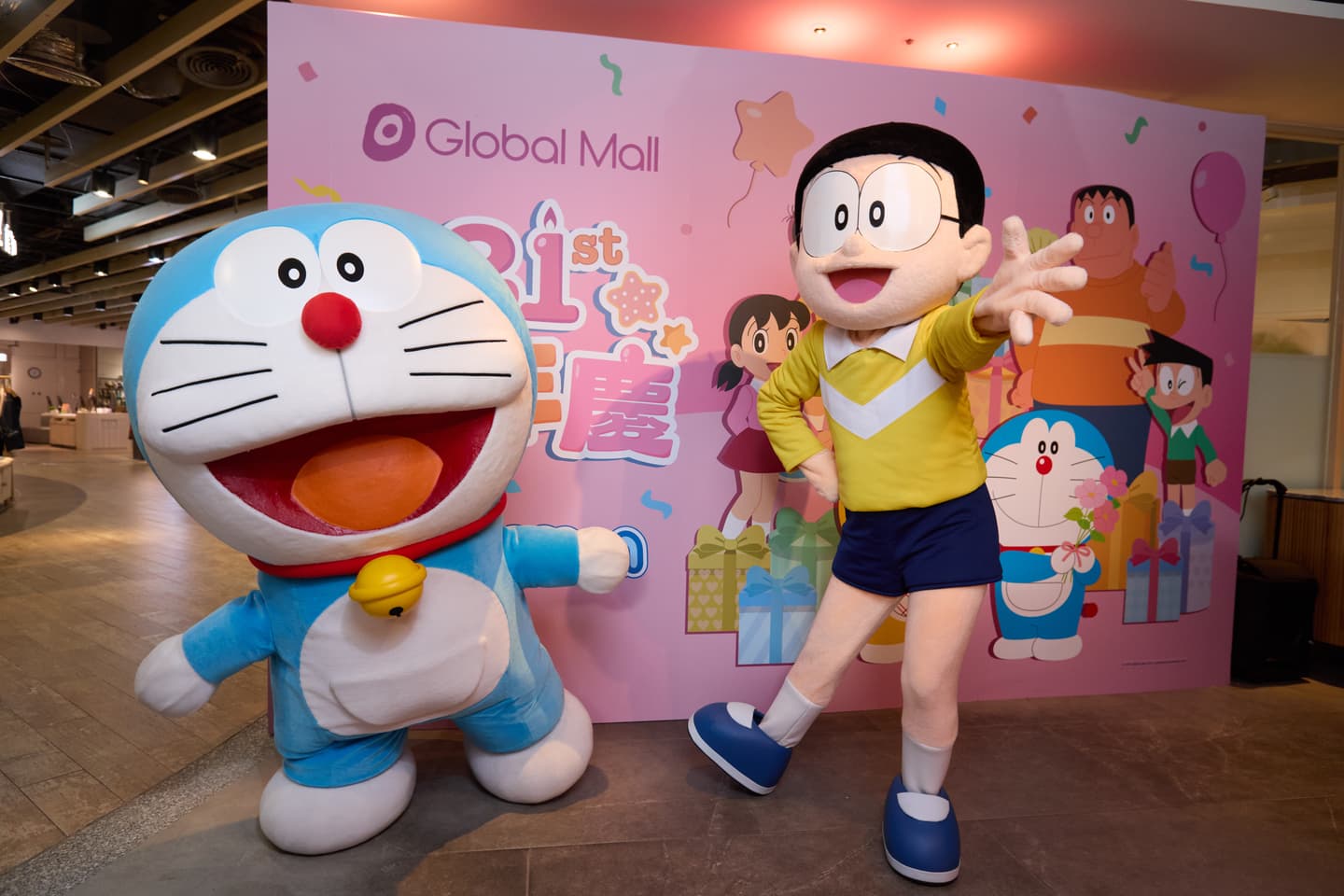 Global Mall週年慶推哆啦A夢周邊!馬克杯、水桶包必收,會員免費換明信片 Global Mall週年慶推哆啦A夢周邊!馬克杯、水桶包必收,會員免費換明信片