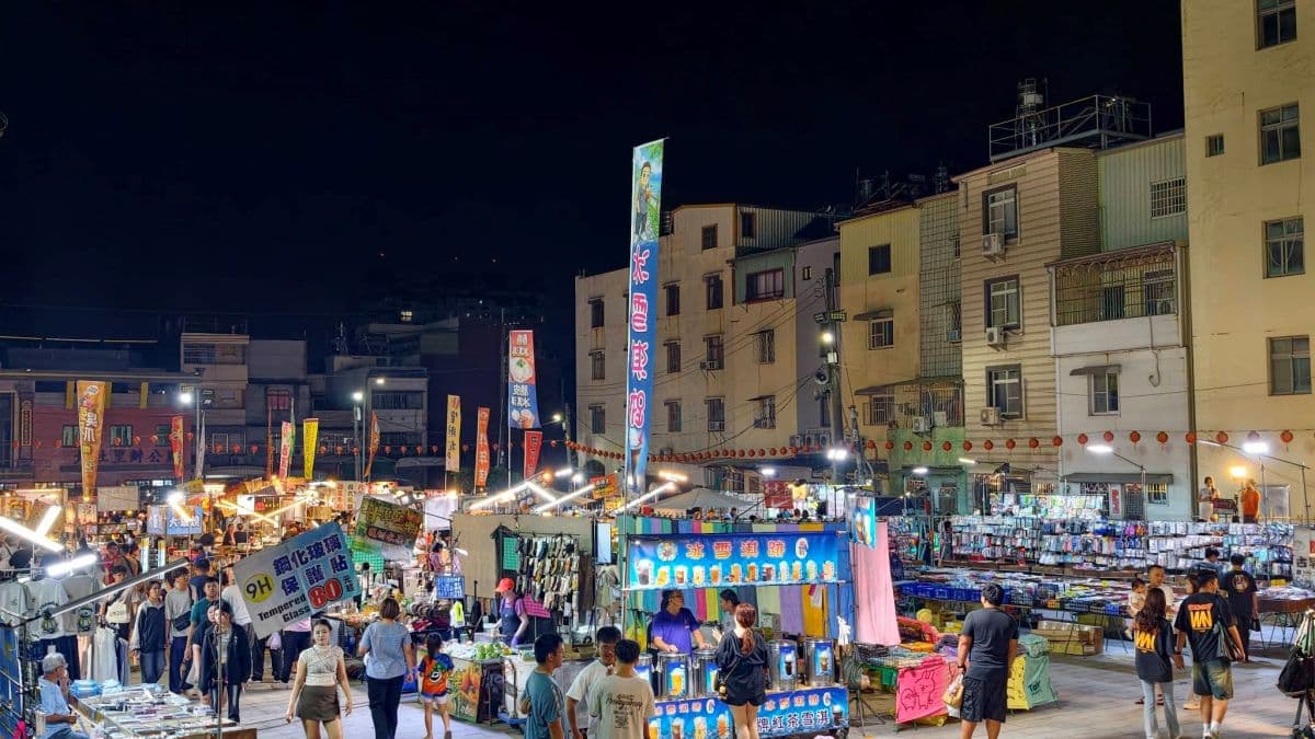 高雄全新廟口夜市!「大社保安夜市」新開幕,每週只開1天、美食攤位多 高雄全新廟口夜市!「大社保安夜市」新開幕,每週只開1天、美食攤位多