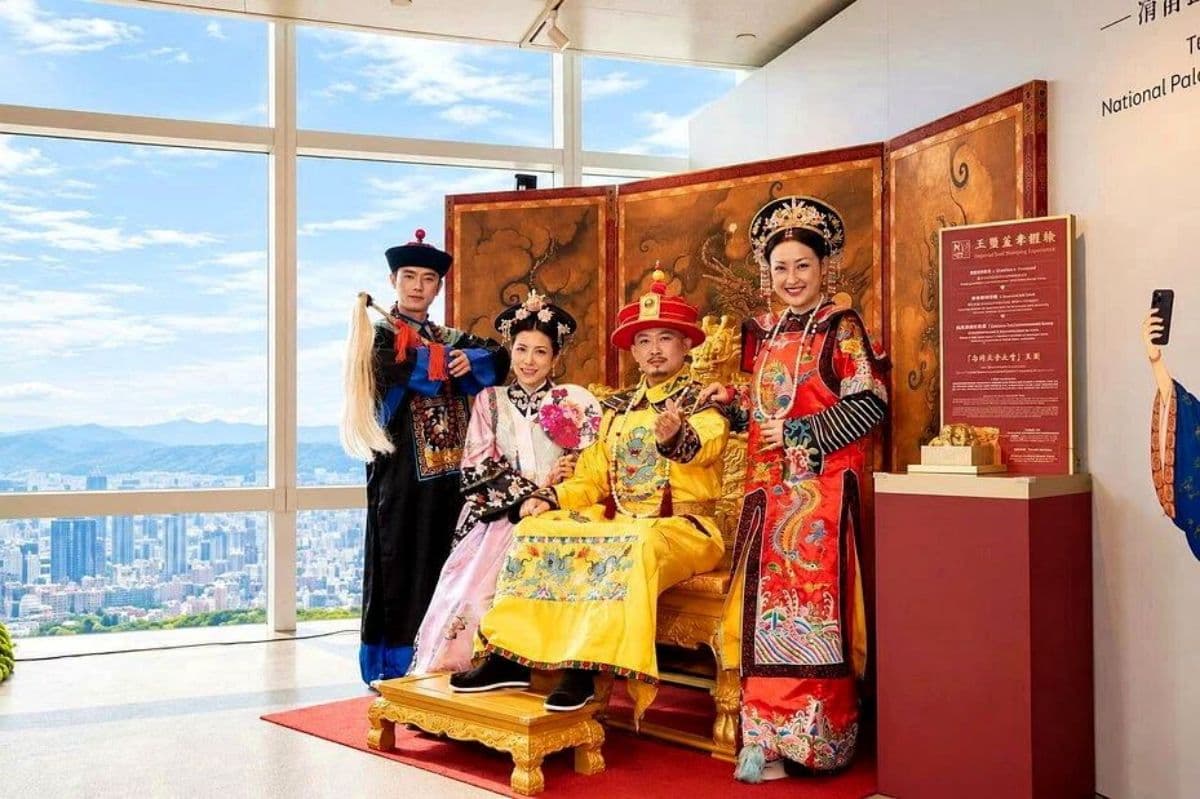 故宮登上台北101!坐龍椅當皇帝、打卡5大沉浸式場景,逾50款聯名周邊開賣 故宮登上台北101!坐龍椅當皇帝、打卡5大沉浸式場景,逾50款聯名周邊開賣