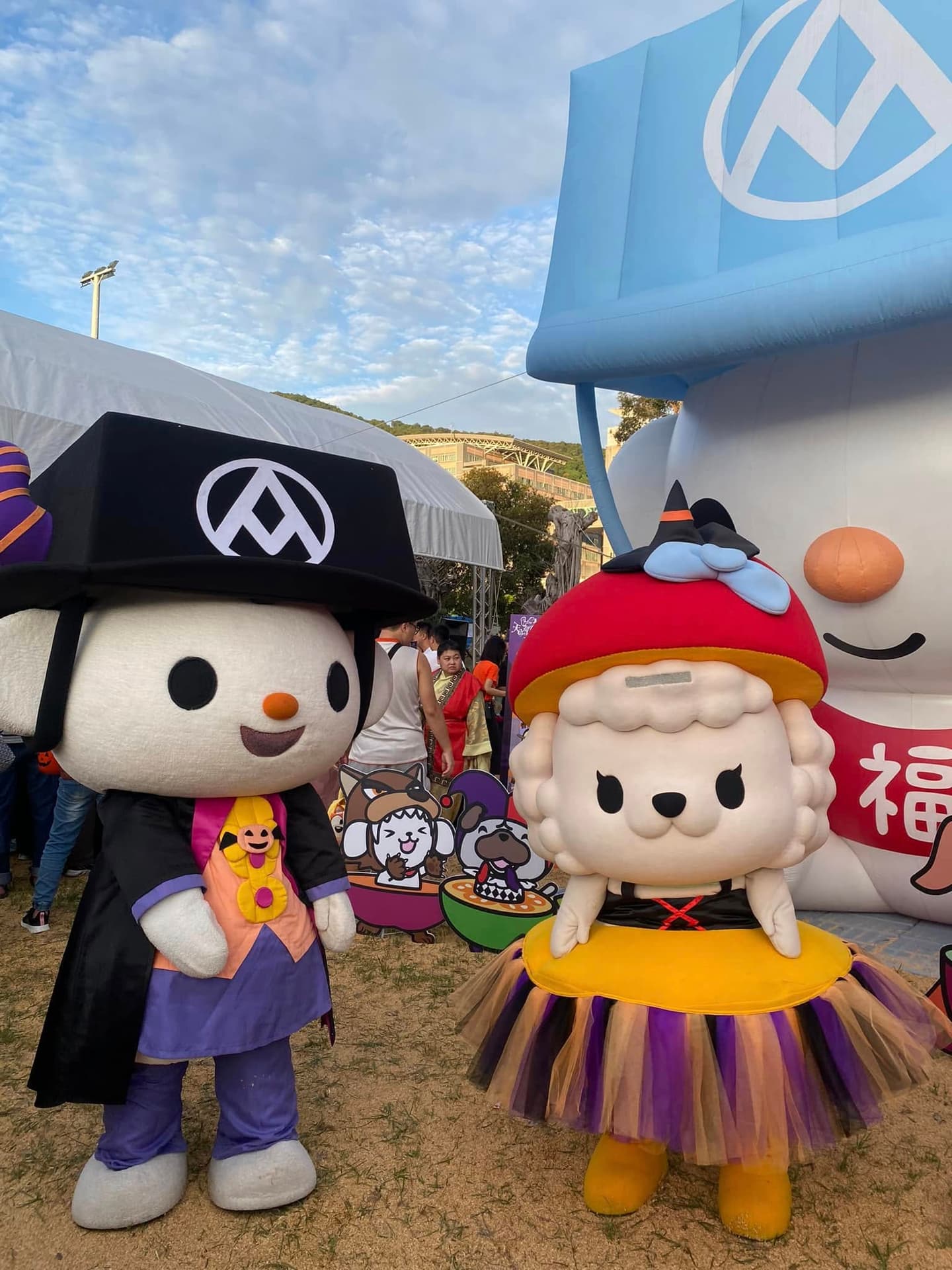 到全聯喊這句話免費送糖果!黑化浪味仙必吃、口哨糖買一送一,福利熊現身天母 到全聯喊這句話免費送糖果!黑化浪味仙必吃、口哨糖買一送一,福利熊現身天母