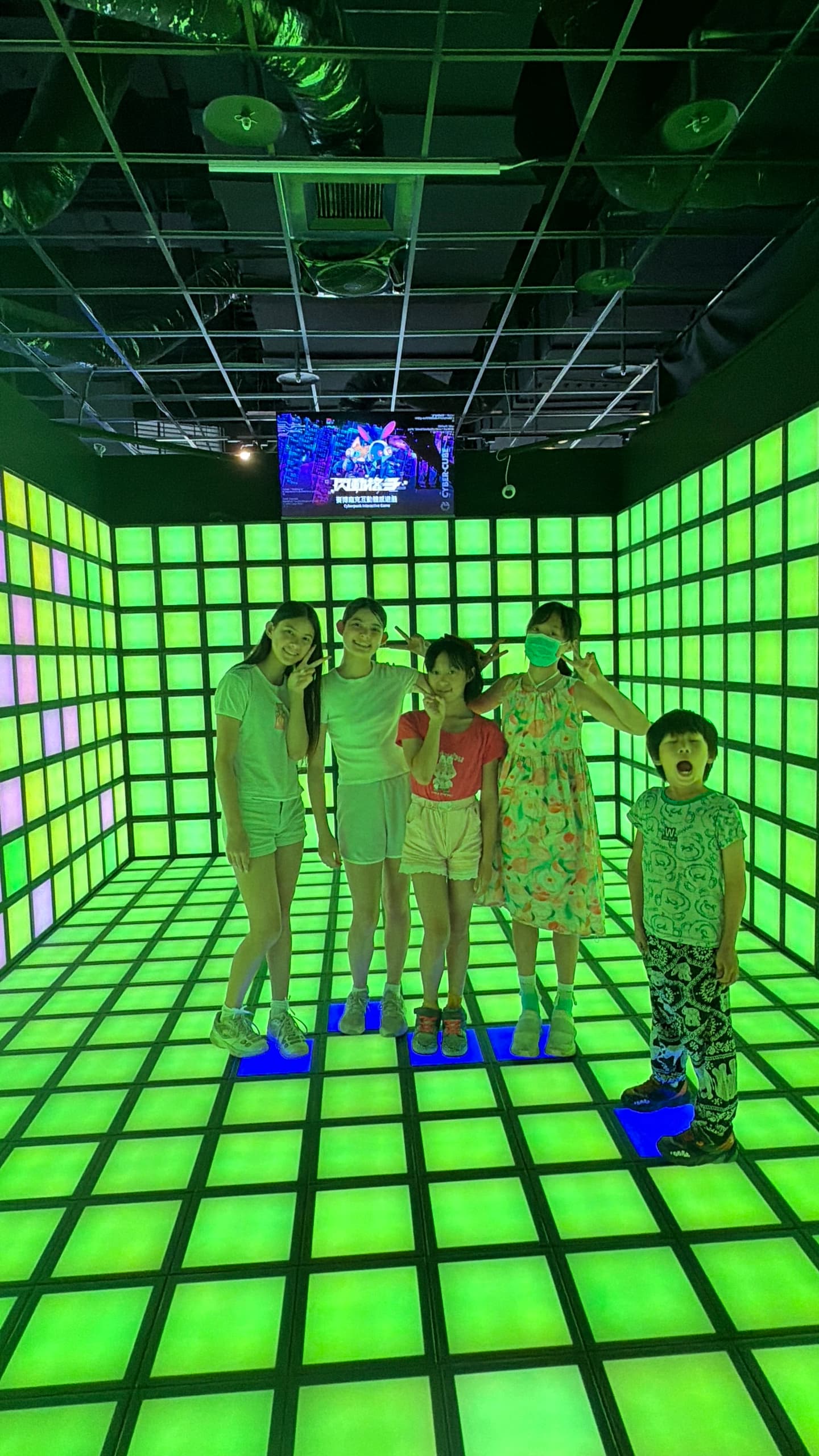 是餐廳也是遊樂園!台北最新親子空間推薦、低消120元起,沙坑、挖土機必玩 是餐廳也是遊樂園!台北最新親子空間推薦、低消120元起,沙坑、挖土機必玩
