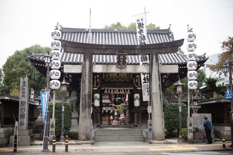 福岡市私房在地玩法-參拜博多守護神!
