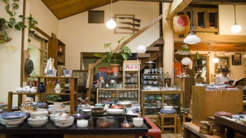 北海道弟子屈這樣玩才內行!買古董雜貨住湖畔民宿