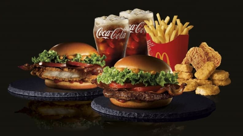 便宜也有頂級貨!安格斯黑牛漢堡百元出頭吃得到