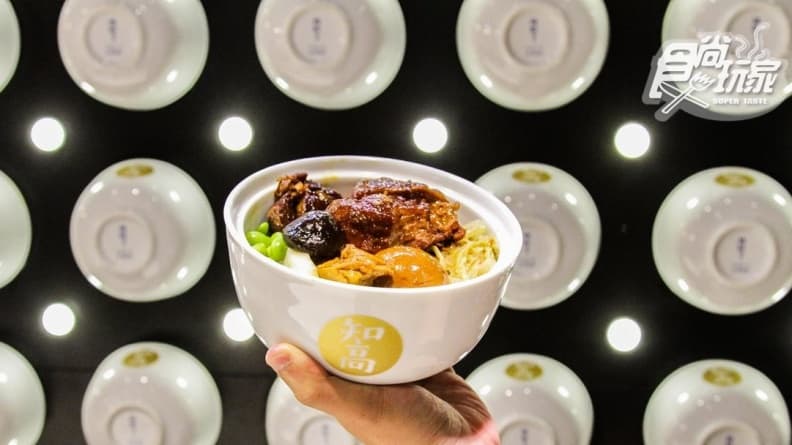 【新開店】小吃華麗改造!秘製「滷大腸飯」時尚上桌