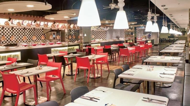 呼叫「豬」隊友!姓名有朱、屬豬「飯店人氣自助餐」吃到飽5折半價