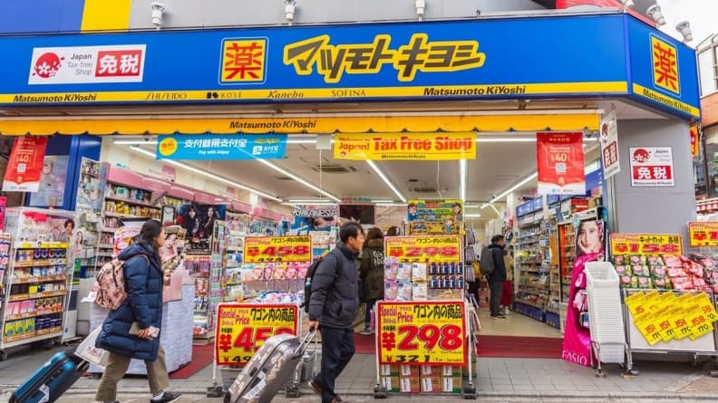 掃貨別失控!海關7月新規定「美白化粧、防曬藥妝」限量最多12瓶