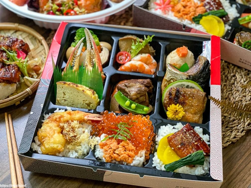 超澎派!日式居酒屋推「海鮮餐盒」鋪滿12款好料,小資族必點「雙主食便當」只要150元 超澎派!日式居酒屋推「海鮮餐盒」鋪滿12款好料,小資族必點「雙主食便當」只要150元