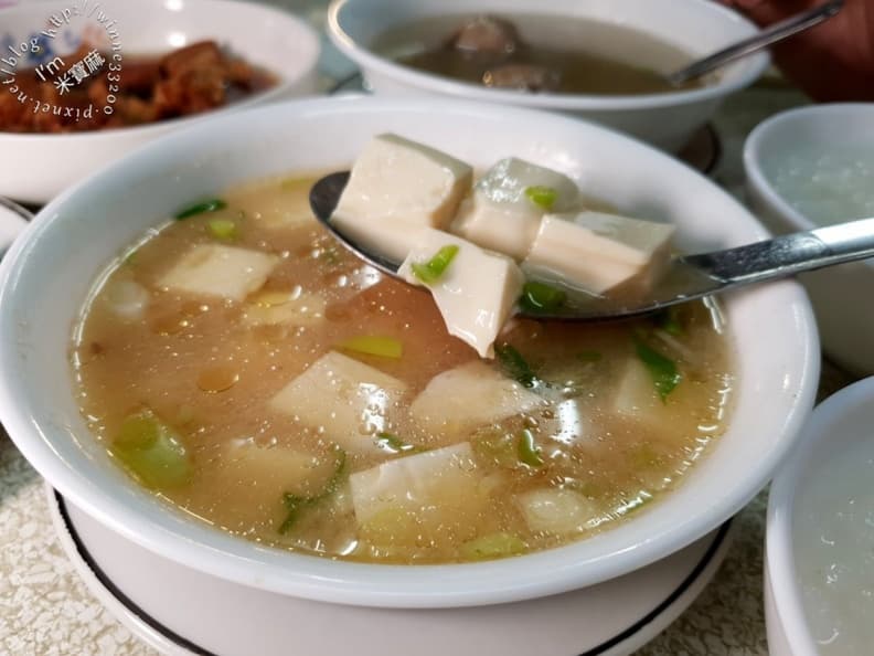 10元白粥吃到飽!阿嬤味「清粥小菜」藏身理髮店,網評5星滿分吃過都說讚 10元白粥吃到飽!阿嬤味「清粥小菜」藏身理髮店,網評5星滿分吃過都說讚