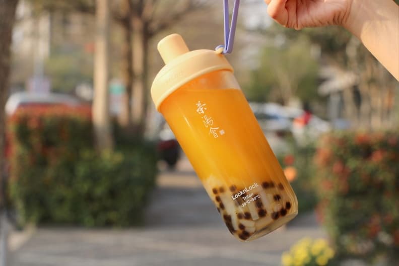 手搖控跟上!茶湯會「果果四季春」芒果加滿椰果、珍珠,再加購高顏值樂扣杯 手搖控跟上!茶湯會「果果四季春」芒果加滿椰果、珍珠,再加購高顏值樂扣杯