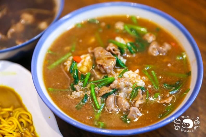 大鍋霸氣現炒!新莊人激推「羊肉炒麵」香辣開胃,鹹甜沙茶+半熟蛋滑順唰嘴 大鍋霸氣現炒!新莊人激推「羊肉炒麵」香辣開胃,鹹甜沙茶+半熟蛋滑順唰嘴