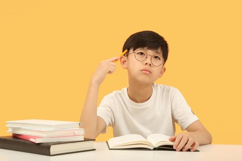 學生時代「背過最沒意義的東西」是啥?網友點名這幾項:出社會後都沒用處 學生時代「背過最沒意義的東西」是啥?網友點名這幾項:出社會後都沒用處