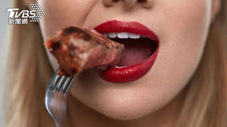 愛吃肉容易被蚊子叮?專家打臉「沒科學根據」,加碼2妙招防蚊 愛吃肉容易被蚊子叮?專家打臉「沒科學根據」,加碼2妙招防蚊