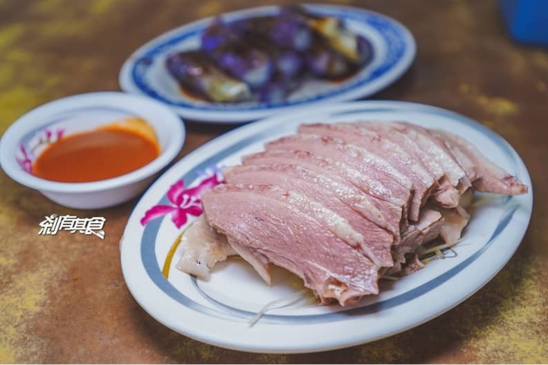 台中人激推熱炒!招牌必點「被擔仔麵耽誤滷肉飯」,從中午一路爽吃到宵夜 台中人激推熱炒!招牌必點「被擔仔麵耽誤滷肉飯」,從中午一路爽吃到宵夜