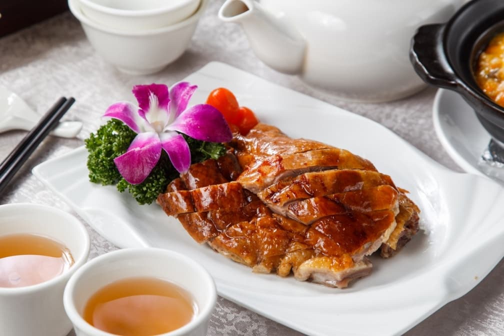 身分證拿出來!「港點百匯」推幾歲送幾顆鮑魚,有「5、2、7」的人快搶吃 身分證拿出來!「港點百匯」推幾歲送幾顆鮑魚,有「5、2、7」的人快搶吃
