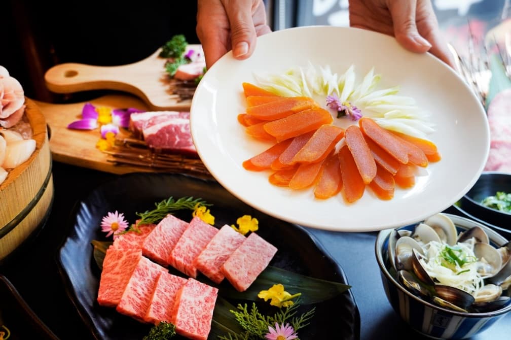 吃爆6月!全台15品牌美食優惠:日式直火漢堡排買一送一、對身分證海鮮吃到飽 吃爆6月!全台15品牌美食優惠:日式直火漢堡排買一送一、對身分證海鮮吃到飽