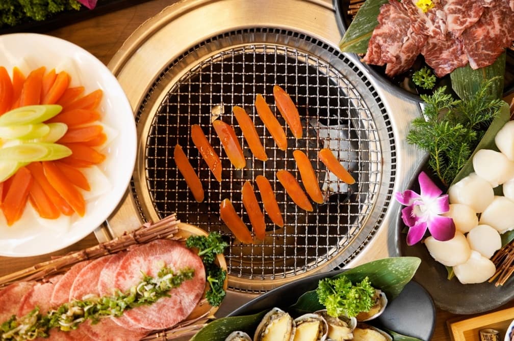 吃爆6月!全台15品牌美食優惠:日式直火漢堡排買一送一、對身分證海鮮吃到飽 吃爆6月!全台15品牌美食優惠:日式直火漢堡排買一送一、對身分證海鮮吃到飽