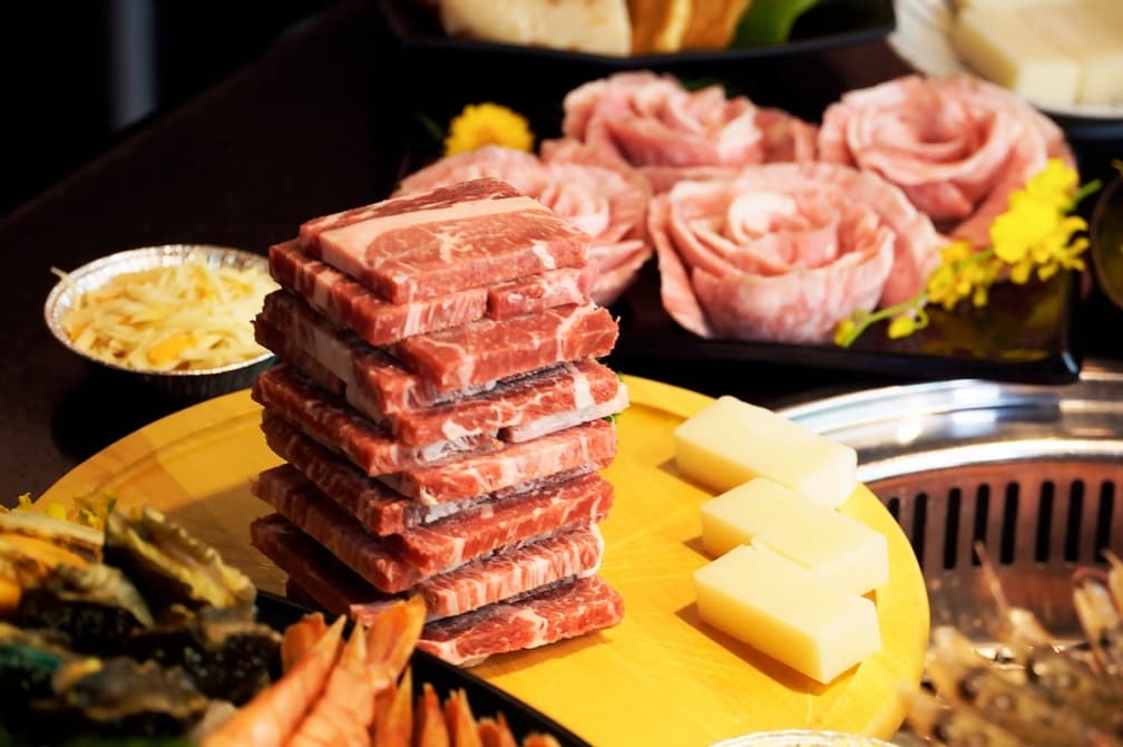 吃爆6月!全台15品牌美食優惠:日式直火漢堡排買一送一、對身分證海鮮吃到飽 吃爆6月!全台15品牌美食優惠:日式直火漢堡排買一送一、對身分證海鮮吃到飽