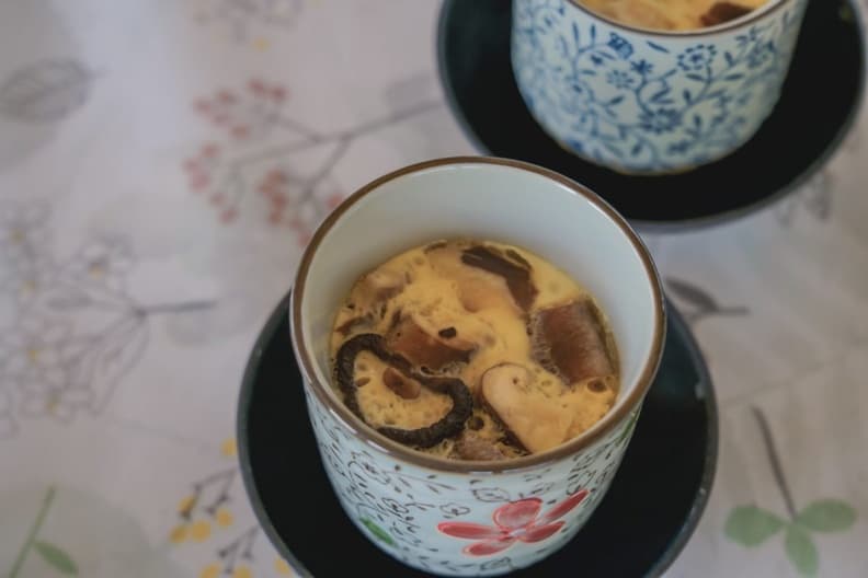 隱藏版親子樂園!台中「菇菇農場」體驗採香菇、現做茶碗蒸,250元1票玩到飽 隱藏版親子樂園!台中「菇菇農場」體驗採香菇、現做茶碗蒸,250元1票玩到飽