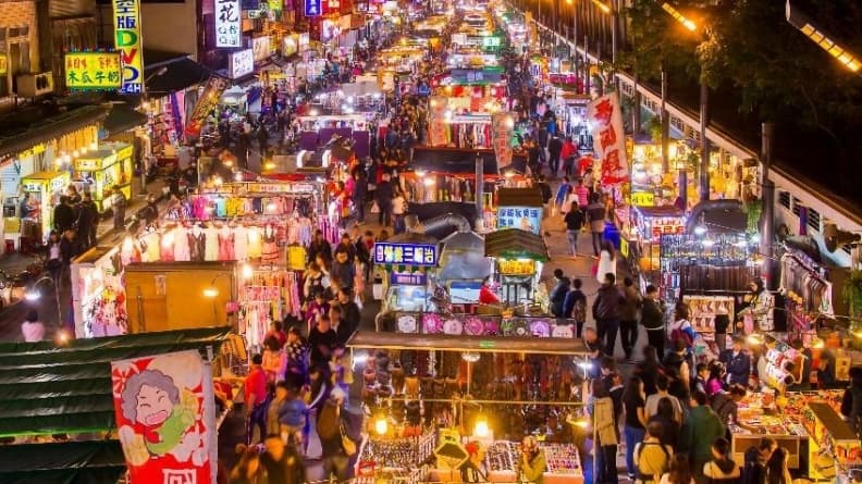 台北最頂夜市是?網友大推「它」好逛又乾淨,「這夜市」米其林小吃最多