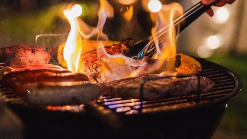 別只烤肉!中秋必烤食材網友點名「這4樣」:沒看過不烤甜不辣的