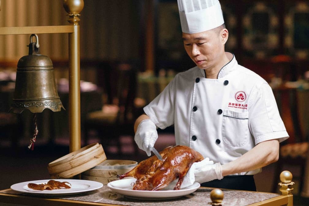 送Buffet+2860元烤鴨!福華住房超狂優惠,還有免費吃30樓美景涮涮鍋 送Buffet+2860元烤鴨!福華住房超狂優惠,還有免費吃30樓美景涮涮鍋