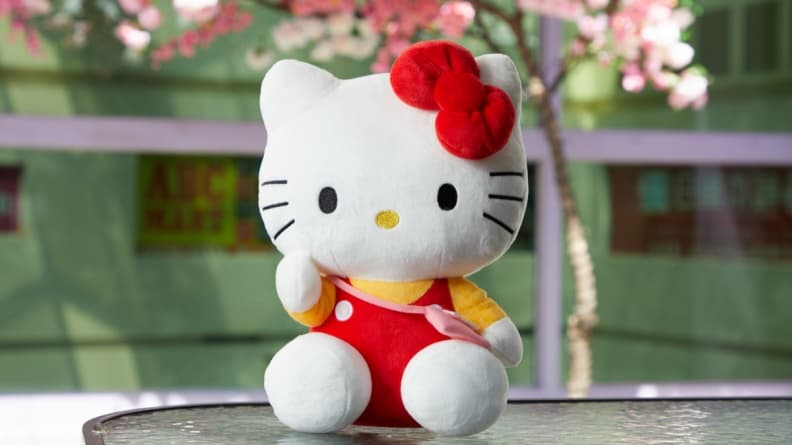 3家百貨週年慶超Q贈品必收!Hello Kitty隨身瓶、熊大毛毯、怪獸電力公司兩用傘 3家百貨週年慶超Q贈品必收!Hello Kitty隨身瓶、熊大毛毯、怪獸電力公司兩用傘