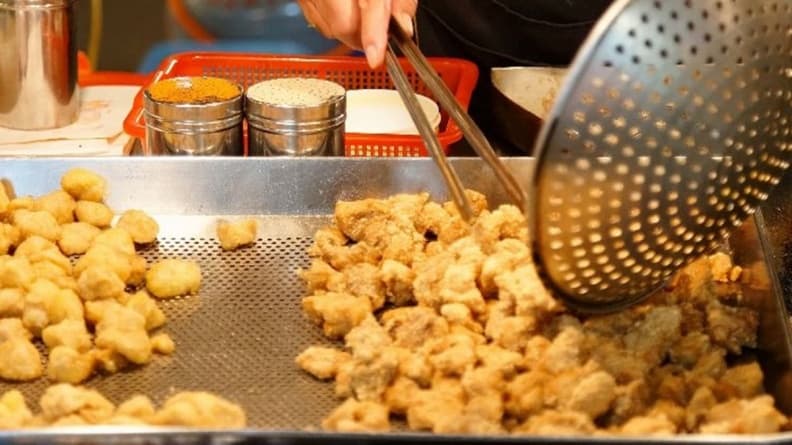 他花200元買鹽酥雞大嘆吃不飽!內行人曝「這樣點」飽到吐