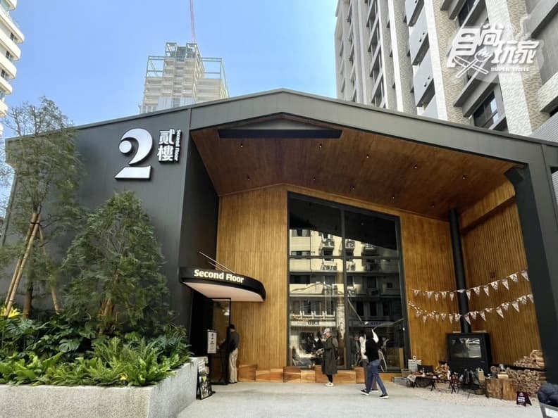 「最難訂早午餐」插旗林口三井!美拍室內露營區+營火爐,必點限定炭烤雞肉串 「最難訂早午餐」插旗林口三井!美拍室內露營區+營火爐,必點限定炭烤雞肉串