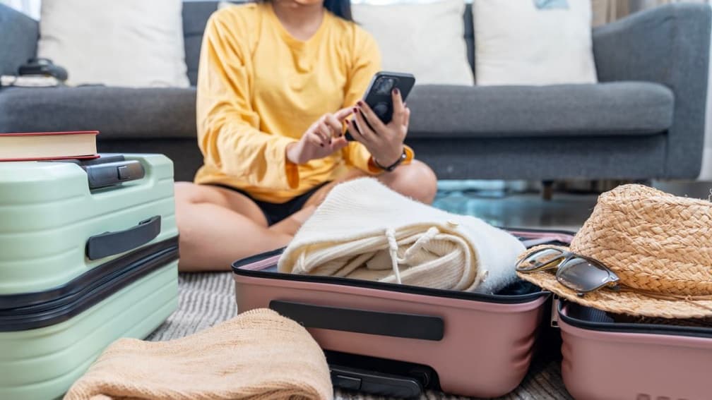 壓縮袋、拖鞋都上榜!出國必備小物Top10,「第1名」沒帶恐打壞旅遊興致