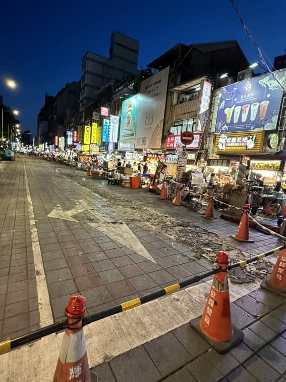 寧夏夜市整修後嗨喊「重新開幕」!遊客到現場見1幕傻眼:騙很大 寧夏夜市整修後嗨喊「重新開幕」!遊客到現場見1幕傻眼:騙很大