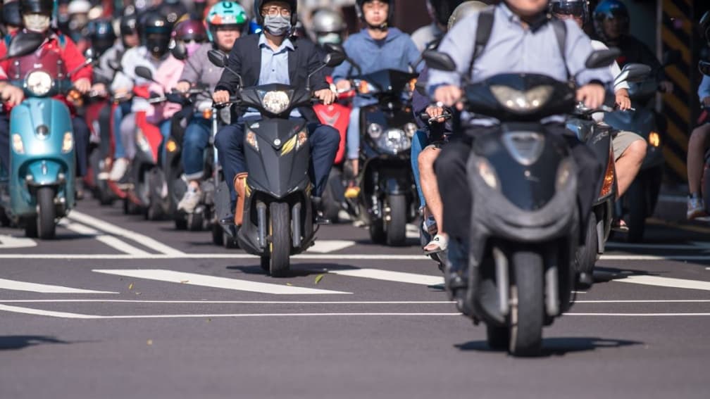 1交通新制11/30上路!違規秒噴3600元,監理所近期爆人潮