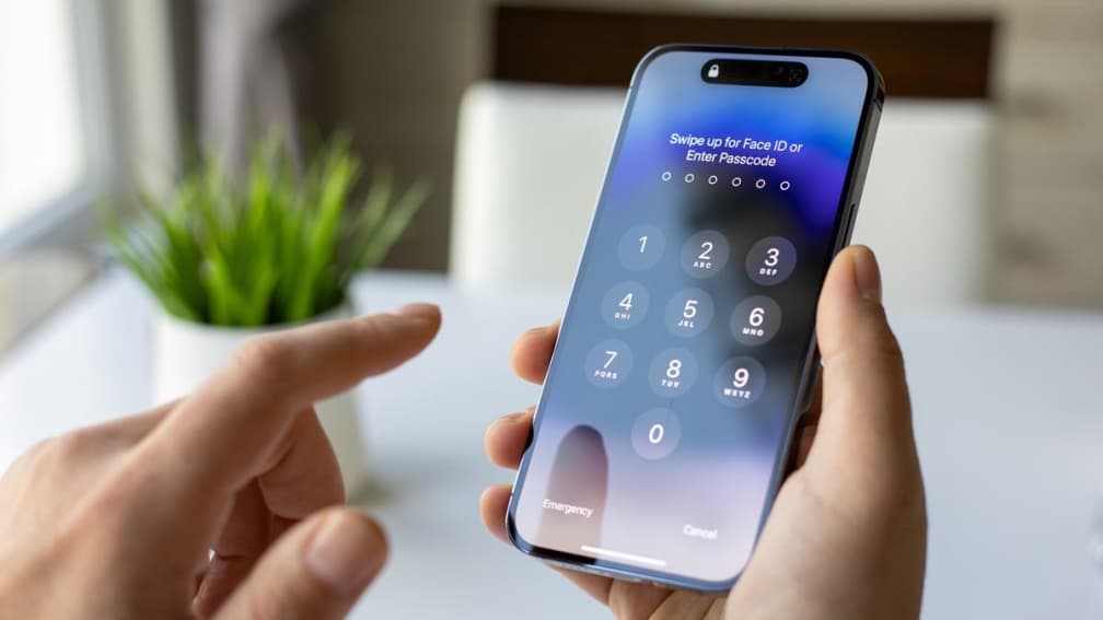 iPhone密碼錯誤被鎖住怎麼辦?專家曝2解決方案,小心這步驟會清光資料