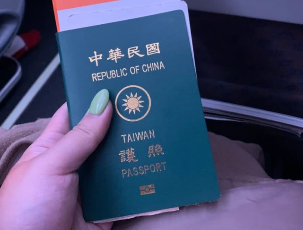 出國行李箱壞掉怎麼辦?教你解決10大機場突發狀況,加碼免費隱藏服務 出國行李箱壞掉怎麼辦?教你解決10大機場突發狀況,加碼免費隱藏服務