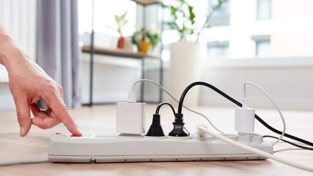 哪些電器不能使用延長線?延長線多久換一次?出現3狀況快停用以免失火