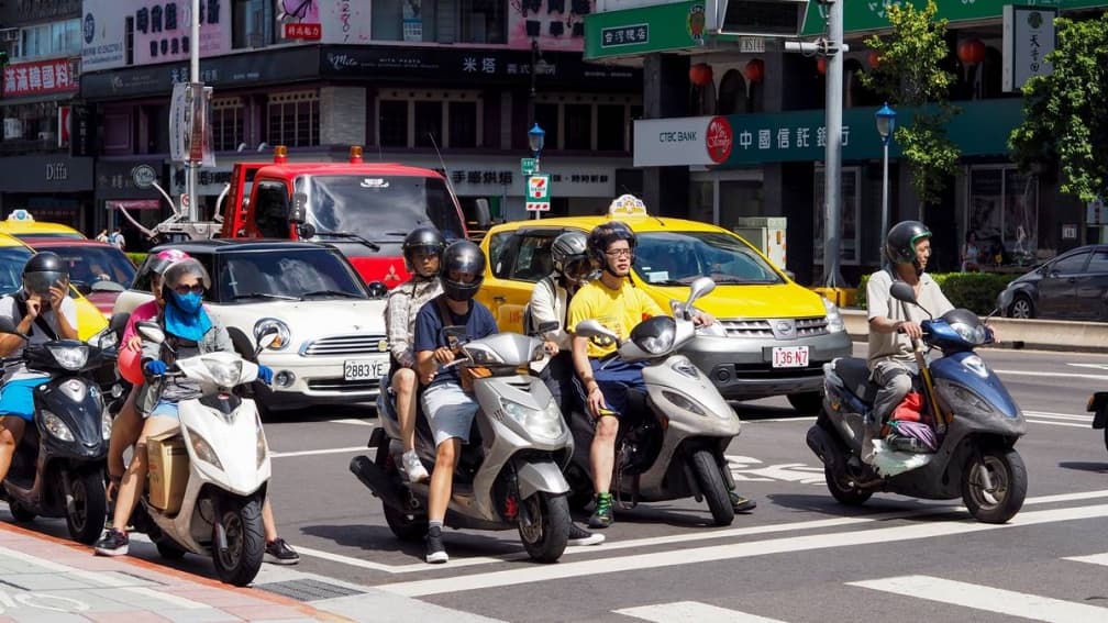 汽機車族領錢啦!各縣市「符合資格者」最高5萬補助,申請方法一次看
