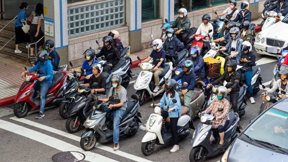 機車族注意!5/15「1停車新制」上路,停錯恐遭罰1200元