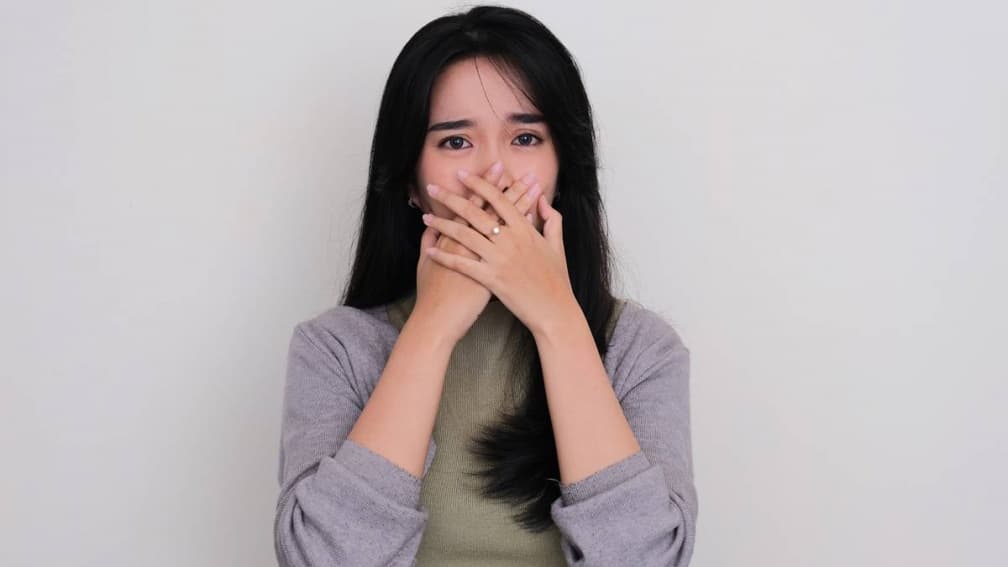 一直打嗝怎麼辦?醫師教快速止嗝方法,出現「1狀況」快就醫恐罹癌