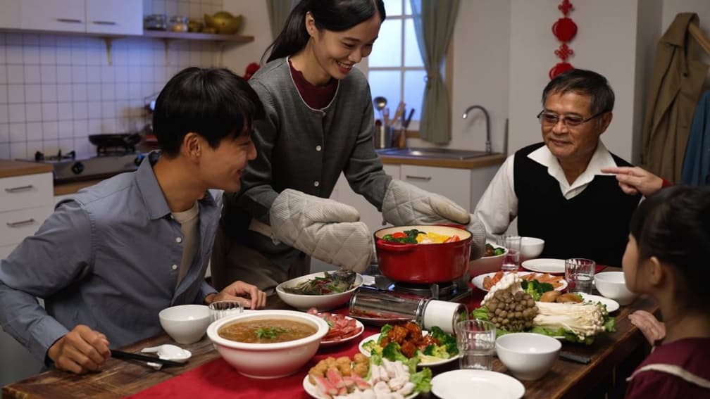 很多人都不知!吃飯「配1物」恐罹癌,醫師警告:食道癌風險高90%