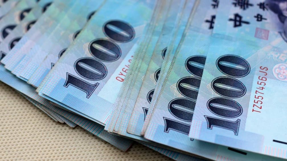 普發現金1萬元有可能喊卡?行政院長說話了:發錢要舉債1千億元