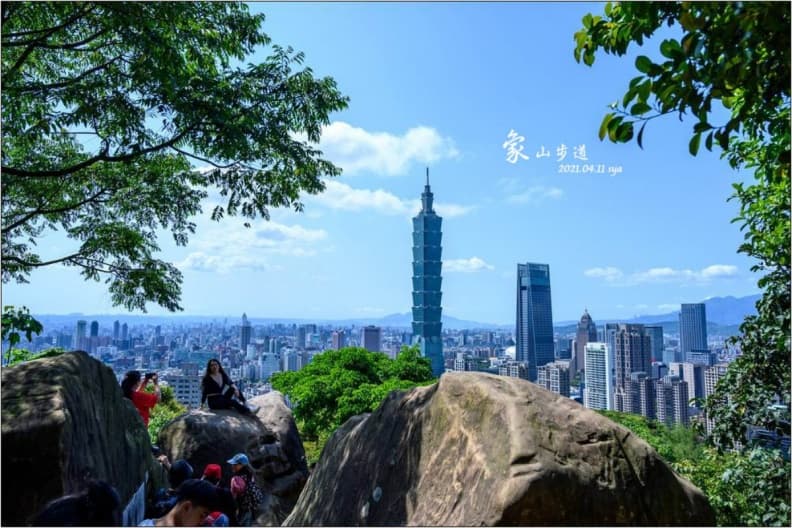 台北一日遊|搭捷運玩透透:4大主題行程,最強逛街路線、美食夜市全攻略 台北一日遊景點|象山步道