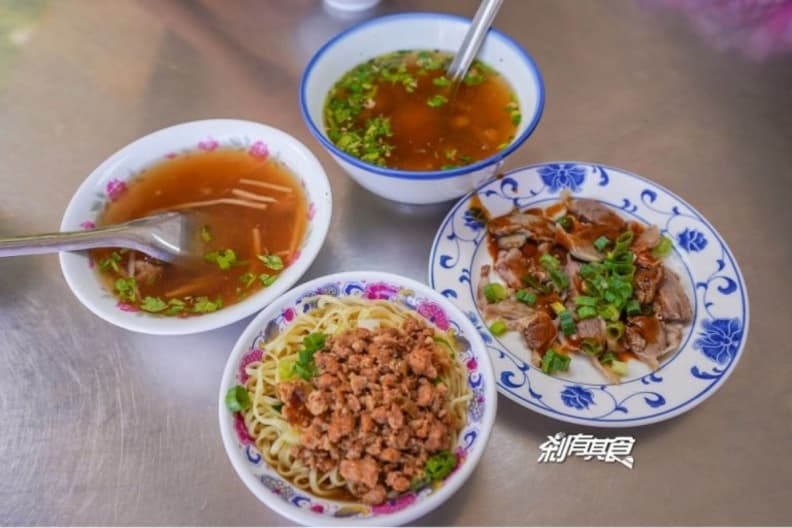 南投美食地圖!草屯、埔里、清境日月潭攻略,必吃意麵肉圓、紅玉紅茶、甕缸雞 南投美食地圖!草屯、埔里、清境日月潭攻略,必吃意麵肉圓、紅玉紅茶、甕缸雞